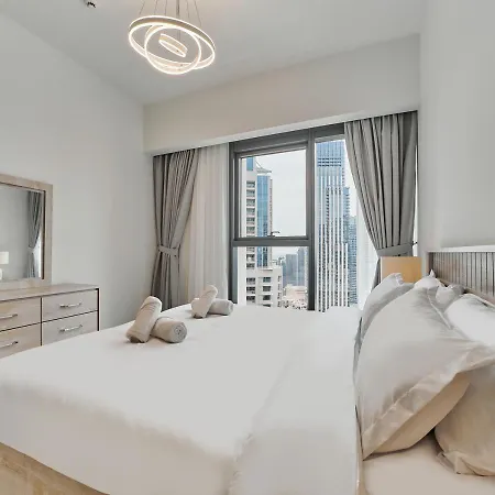 Апартаменти Majestic Act One 2Br 32Nd Floor- Downtown- Fountain View Дубай Екстер'єр фото