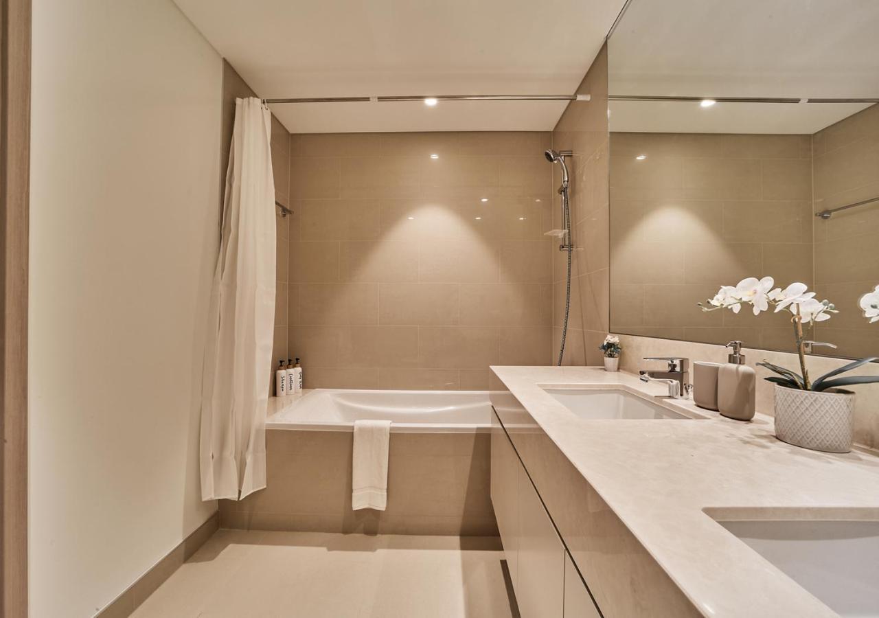 Majestic Act One 2br 32nd Floor- Downtown- Fountain View Апартаменти